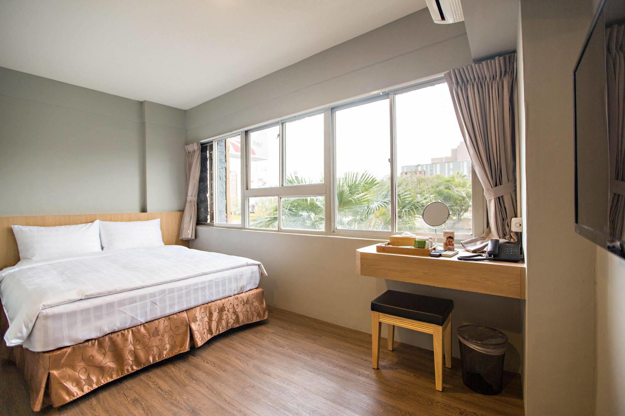 Traveller-Inn Day Moon Hotel Taitung Ngoại thất bức ảnh